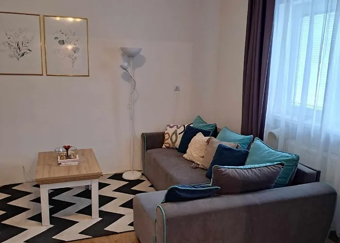 Cozy Town Center Retreat * Komárno