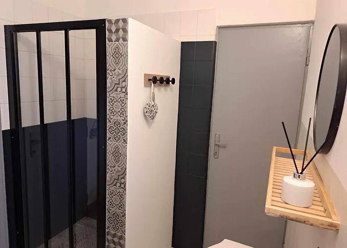 Cozy Town Center Retreat Komárno